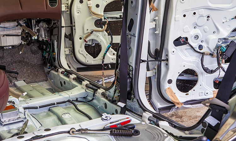 汽車(chē)制造中永樂(lè)膠粘帶的選擇